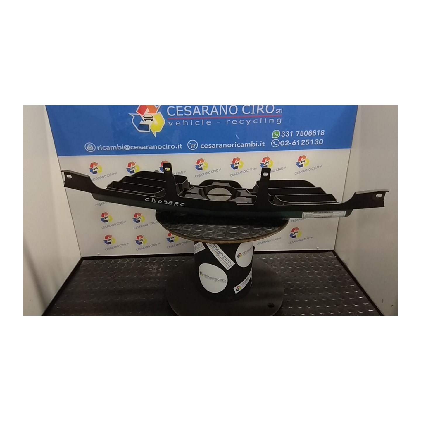 GRIGLIA 151 NISSAN X-TRAIL (T30) (07/01-09/03) YD22 623108H70A