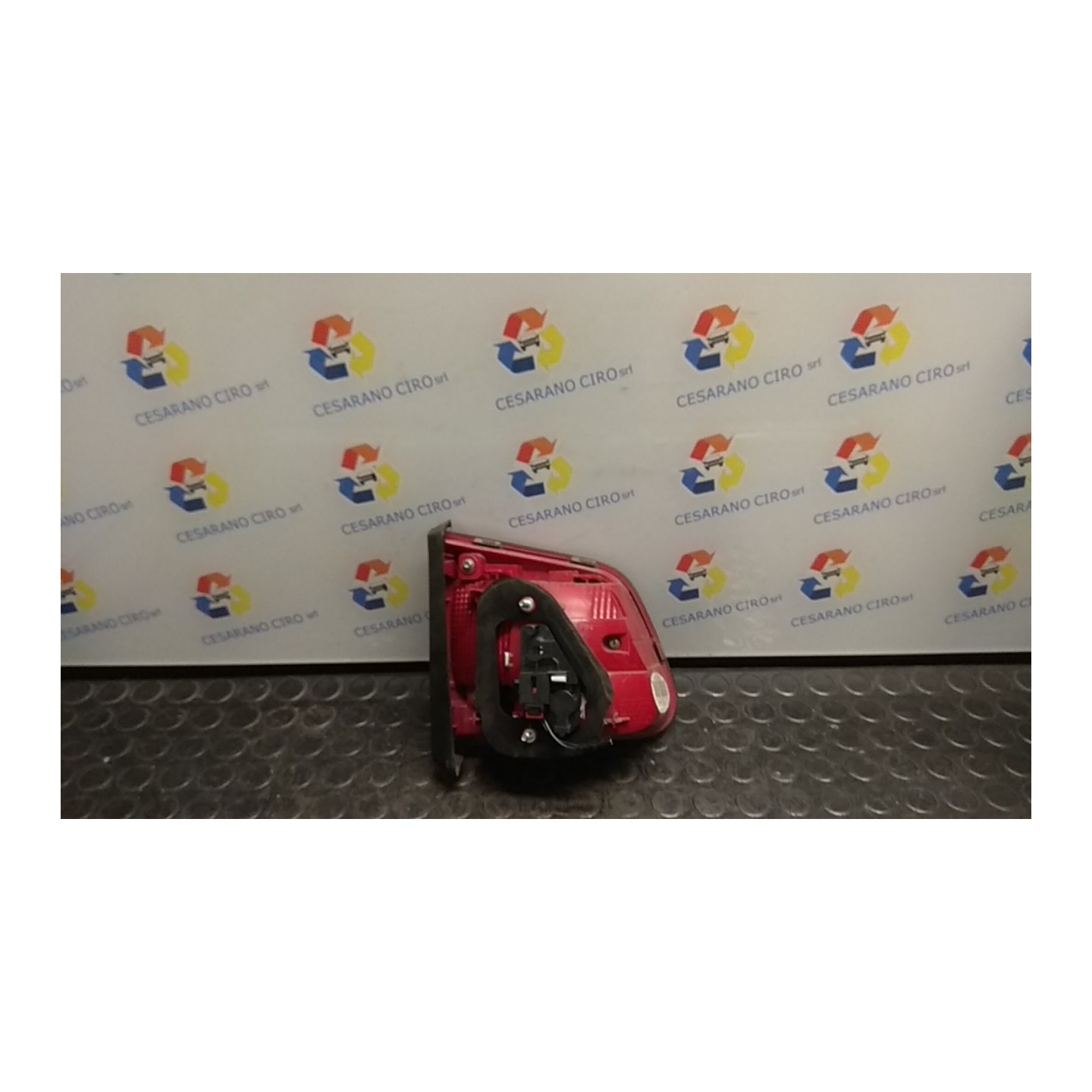 FANALE POST. PARTE INT. DX. 157 VOLKSWAGEN TIGUAN (5N2) (06/11-) CFF 5N0945094J