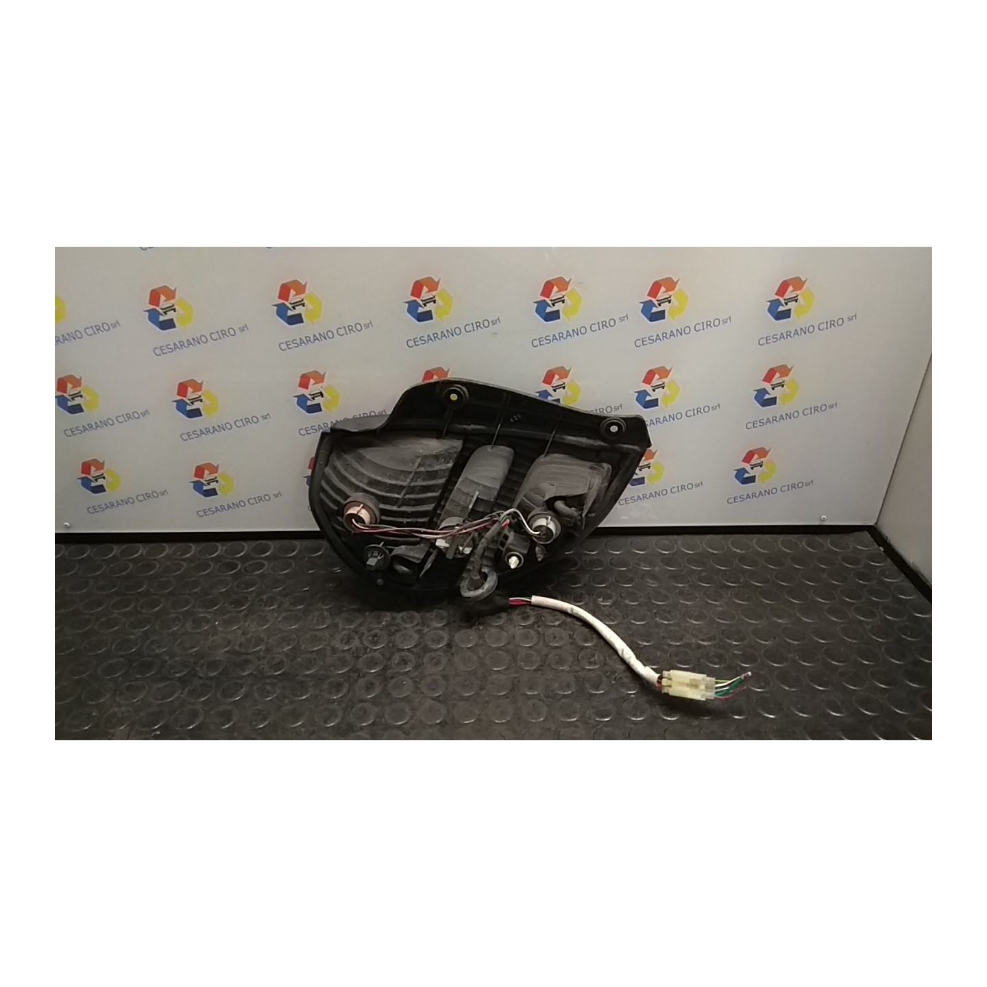 FANALE POST. DX. 122 DAIHATSU SIRION 1A SERIE (07/98-01/05) K3 8155097409000