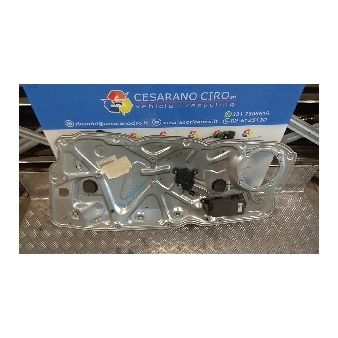 ALZACRISTALLO ELETTR. PORTA ANT. DX. 065 FIAT STILO (2C) (09/01-11/03) 192A1000 46831652