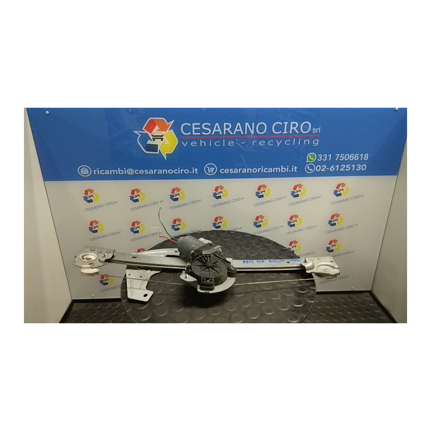 ALZACRISTALLO ELETTR. PORTA ANT. C/MOTORINO SX. 265 TOYOTA AYGO 1A SERIE (04/05-10/14) 1KRFE 698200H020