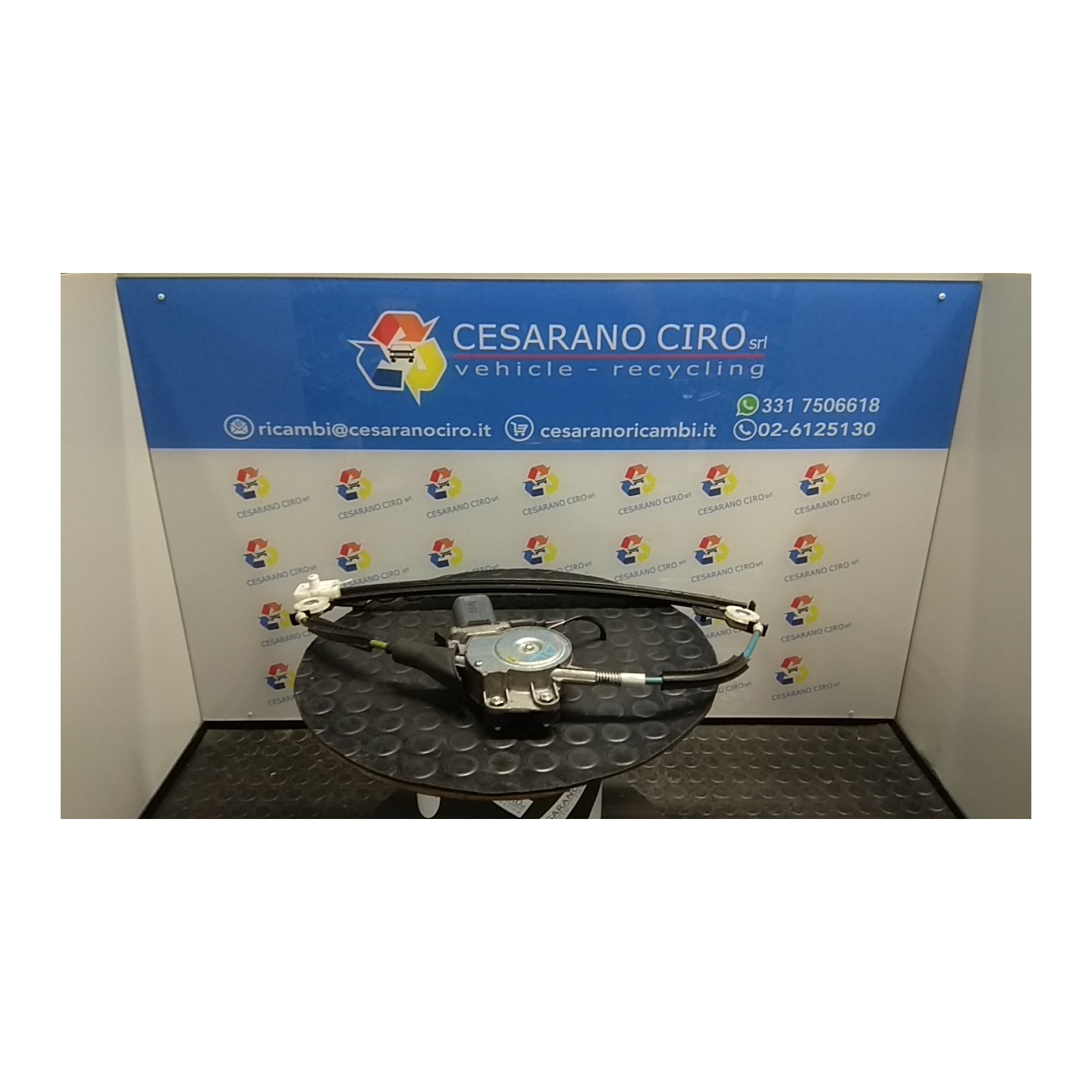 ALZACRISTALLO ELETTR. PORTA ANT. DX. 110 ALFA ROMEO 147 (W8) (10/04-07/11) AR37203 46751870