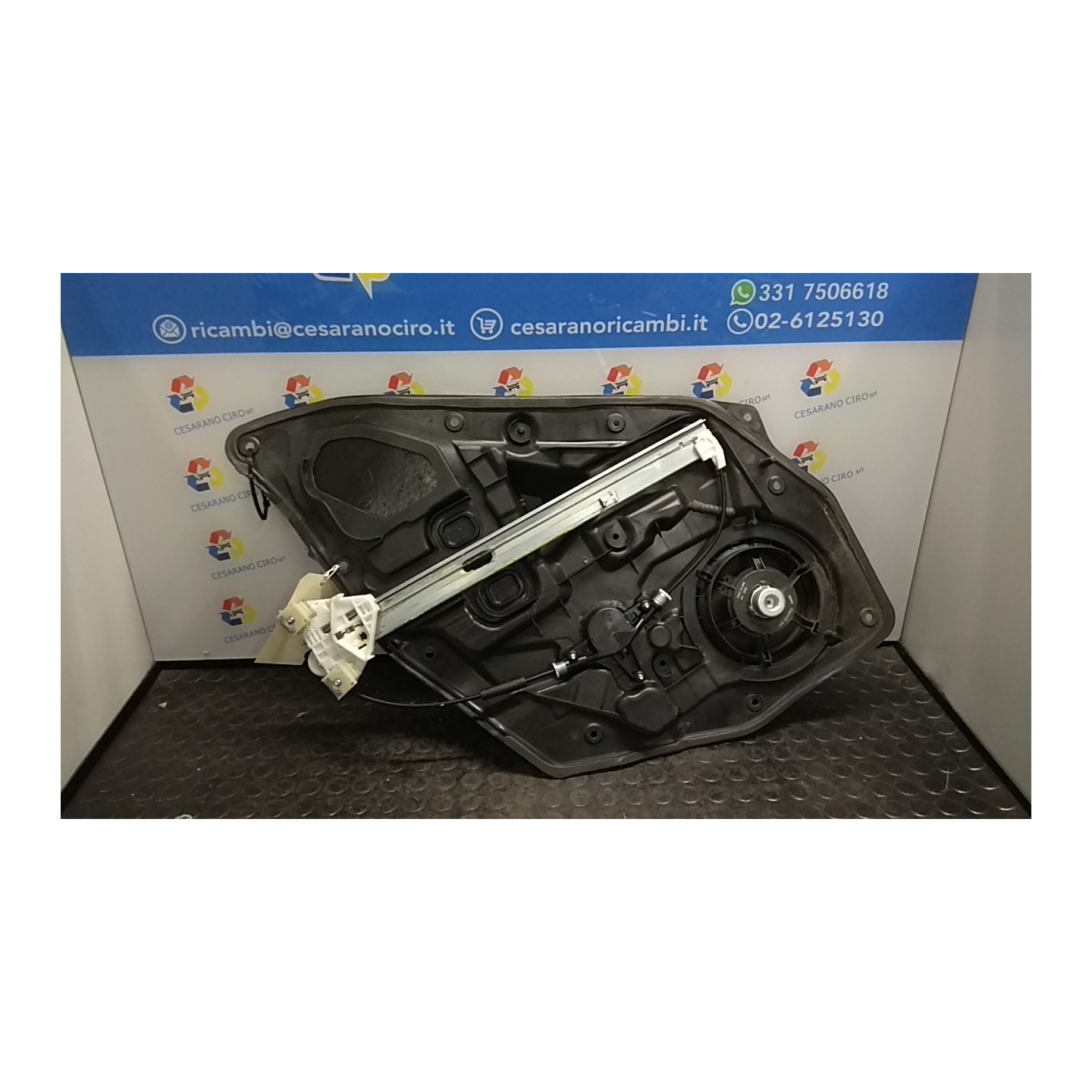 ALZACRISTALLO ELETTR. PORTA POST. SX. 067 MAZDA MAZDA 2 2A SERIE (08/07-12/14 ZJ D65173590A