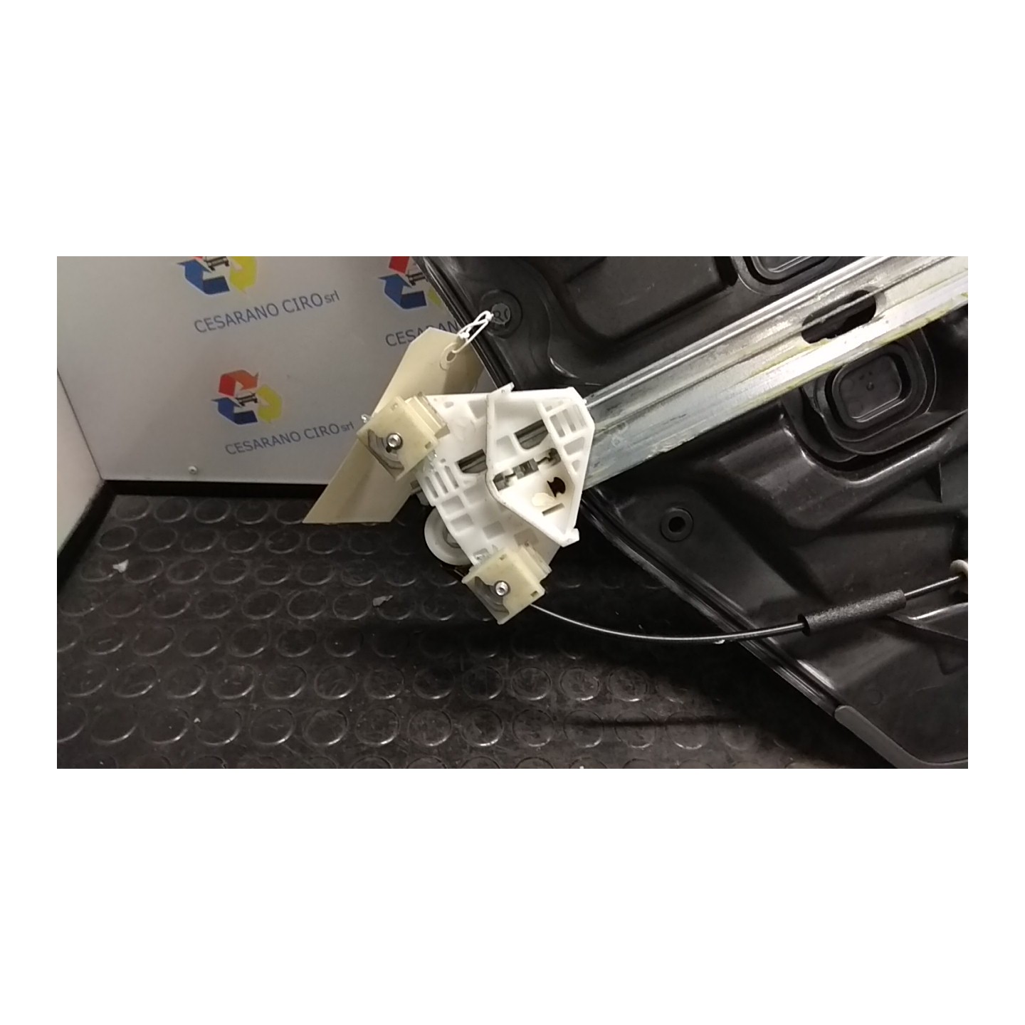 ALZACRISTALLO ELETTR. PORTA POST. SX. 067 MAZDA MAZDA 2 2A SERIE (08/07-12/14 ZJ D65173590A