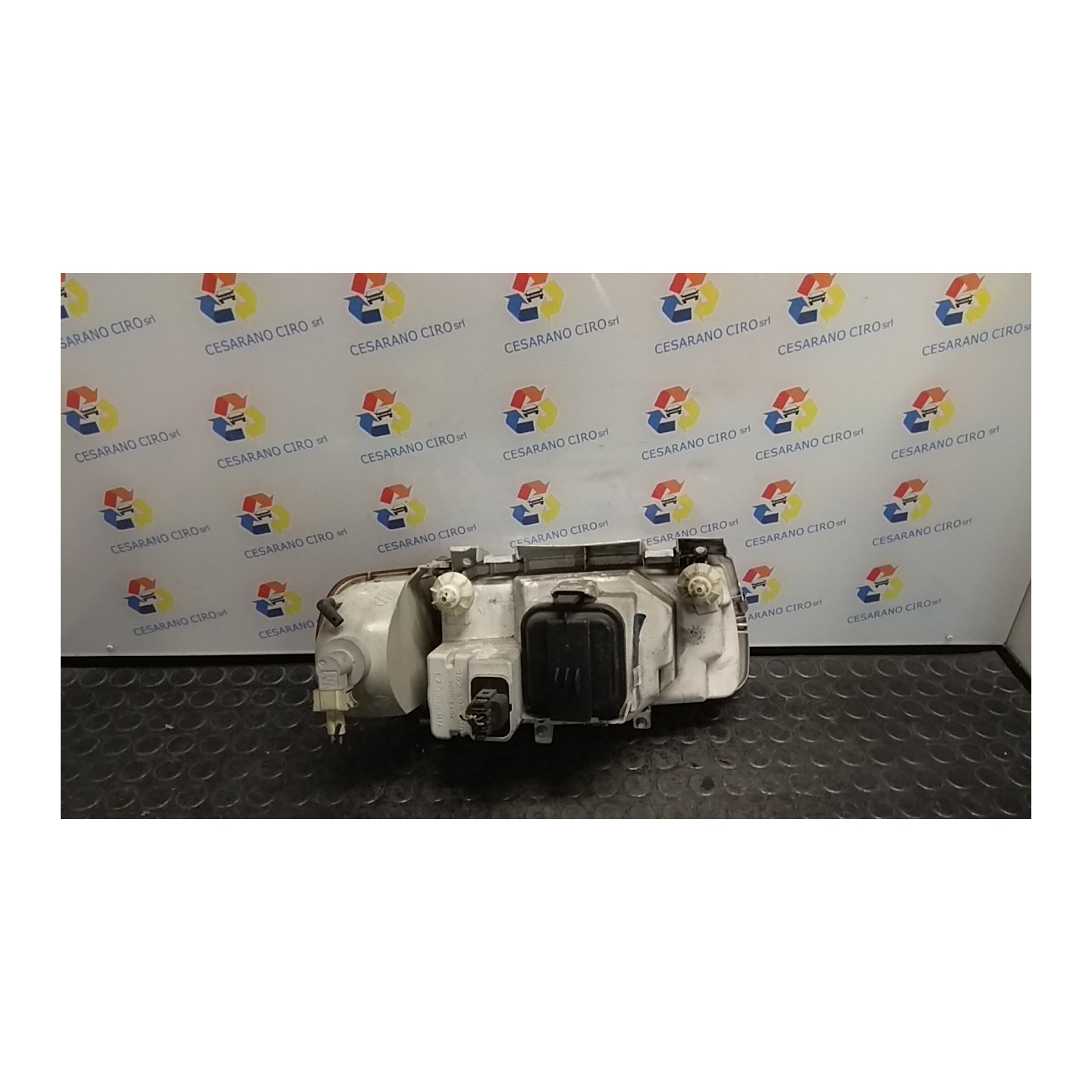PROIETTORE SX. 104 VOLKSWAGEN POLO 3A SERIE (11/94-09/01) AEV 6N1941015