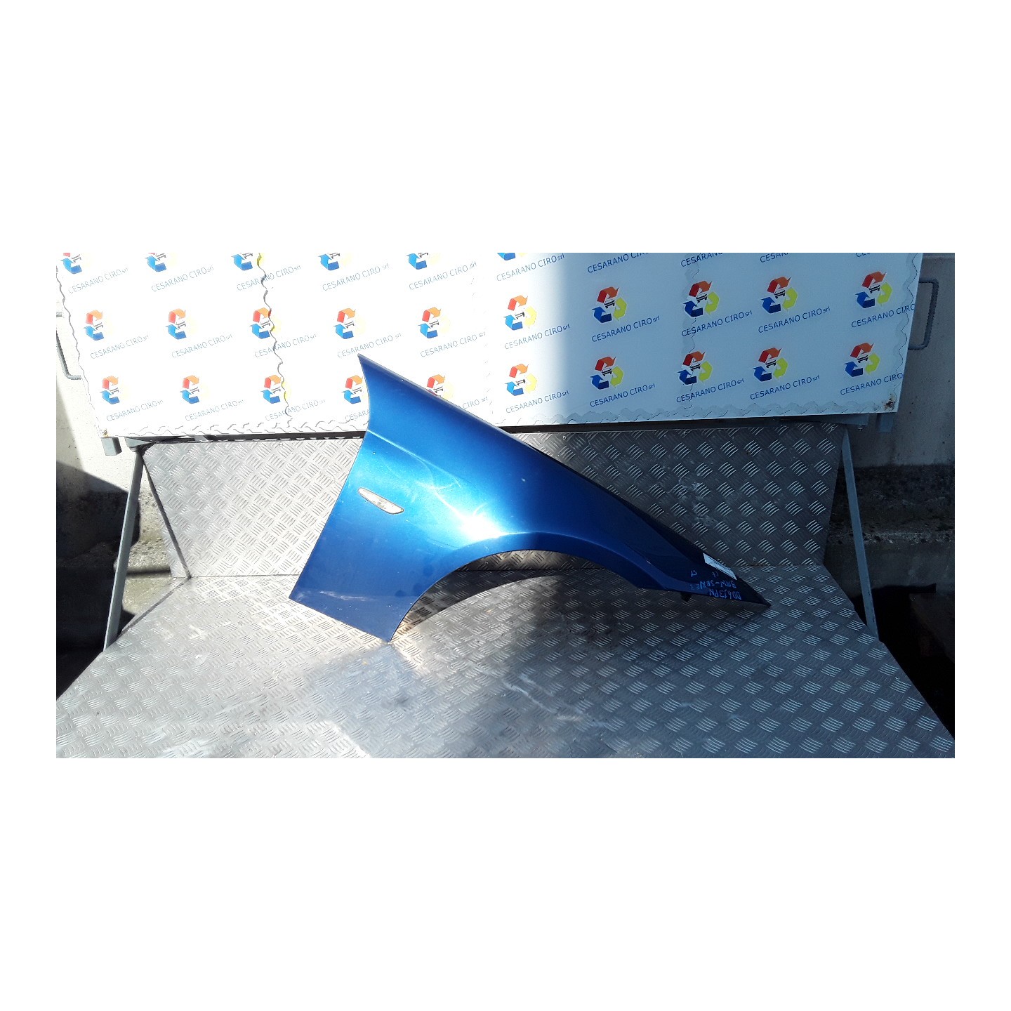 PARAFANGO ANT. DX. 141 BMW SERIE 3 (E90/E91) (02/05-12/11 N46B20B 41357135680
