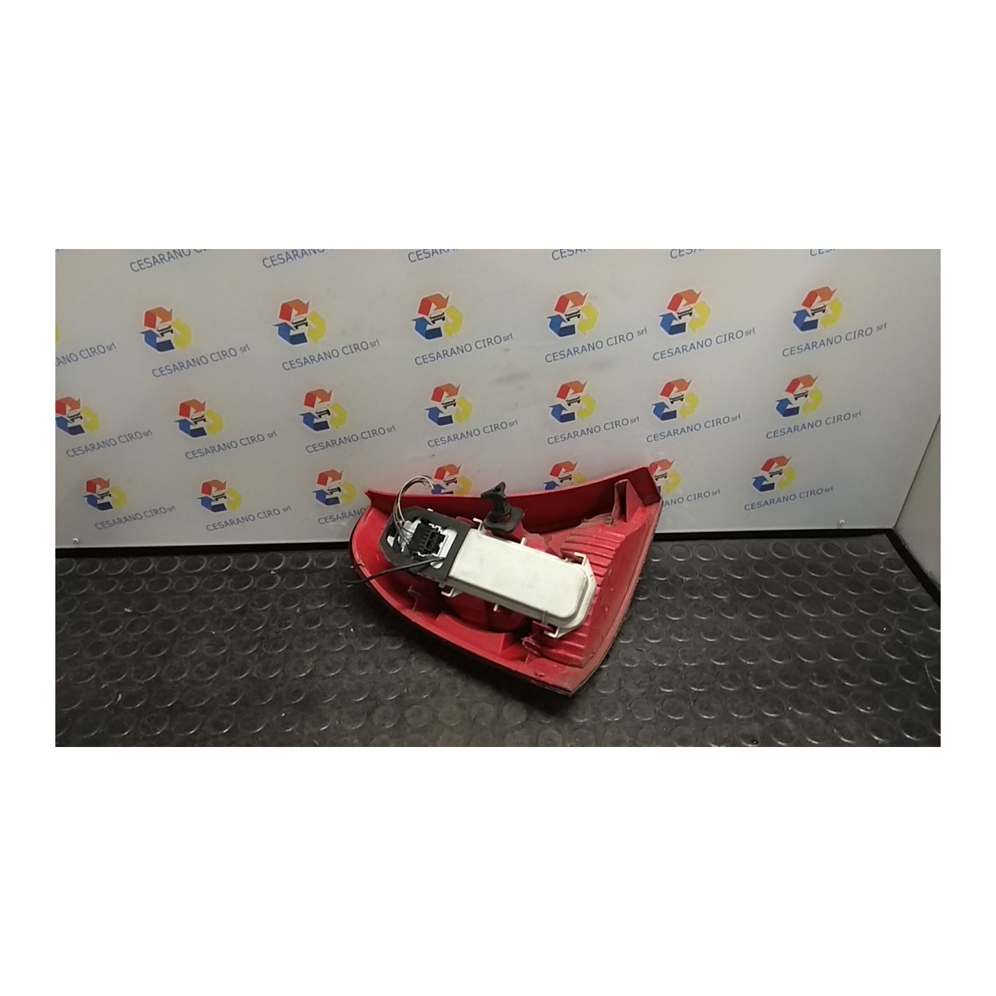 FANALE POST. DX. 156 RENAULT CLIO 2A SERIE (05/01-11/10) D7FG7 8200917487