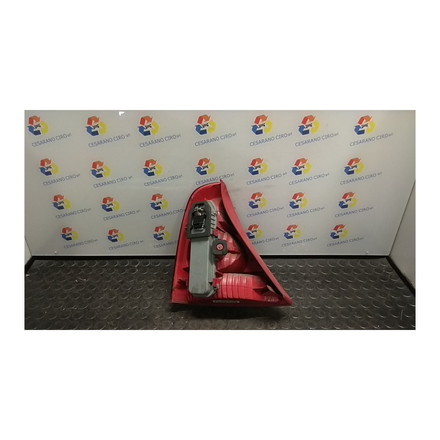 FANALE POST. DX. 183 RENAULT CLIO 2A SERIE (05/01-11/10) D7FG7 8200917487