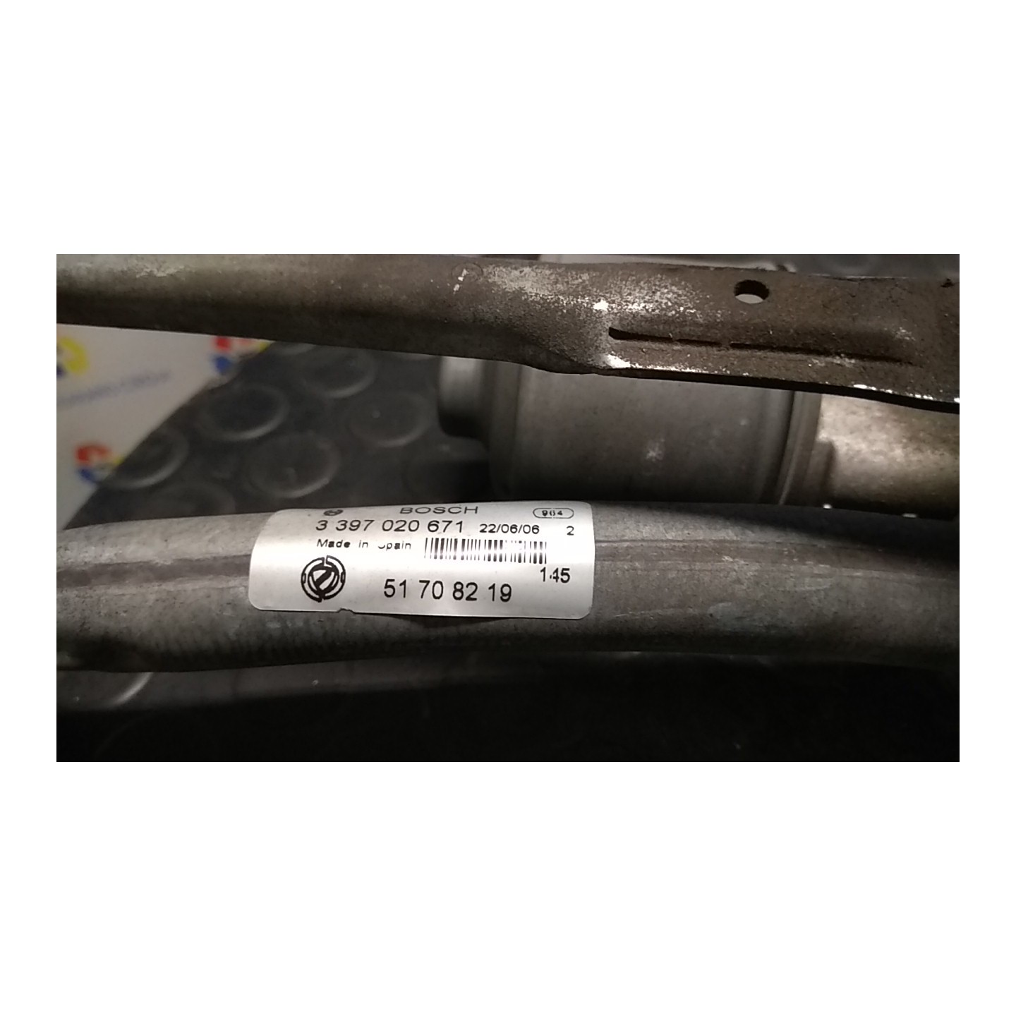 MECCANISMO TERGIPARABREZZA CON MOTORINO 121 FIAT CROMA (2T) (04/05-10/07) 939A1000 51708219