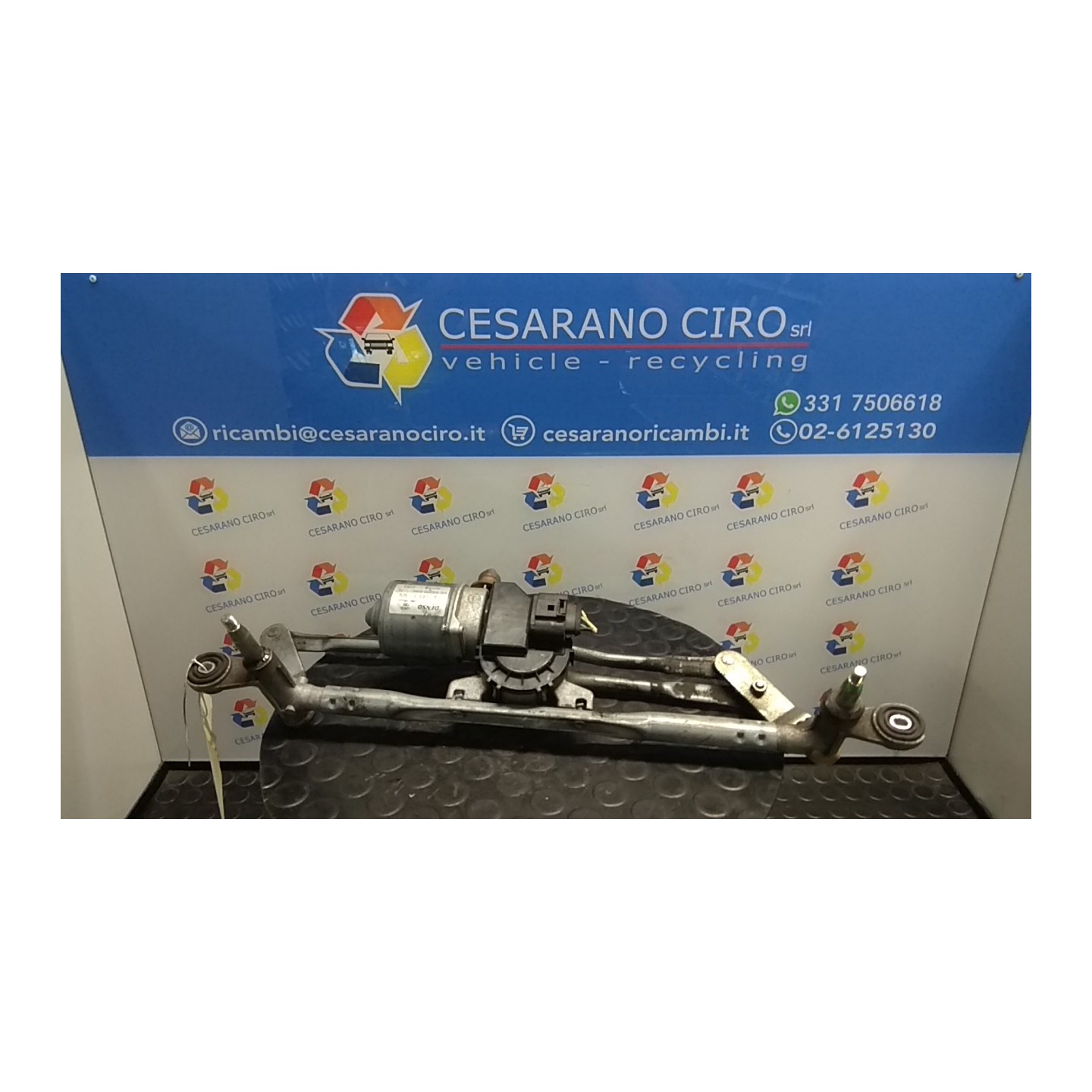 MECCANISMO TERGIPARABREZZA CON MOTORINO 126 FIAT PANDA (33) (12/11-04/17) 199A9000 52024852