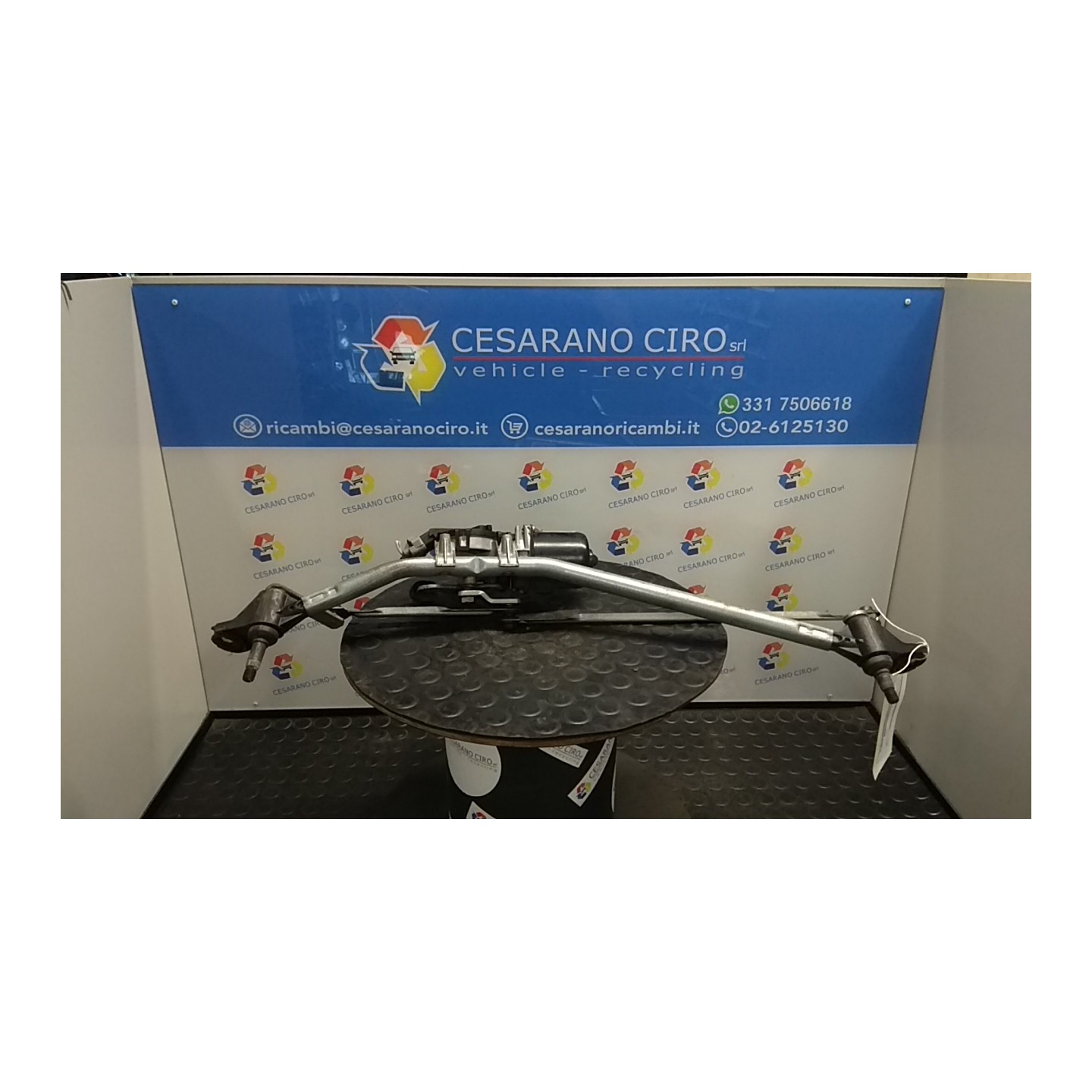 MECCANISMO TERGIPARABREZZA CON MOTORINO 137 RENAULT KANGOO (01/08-) K9KD8 8200409692