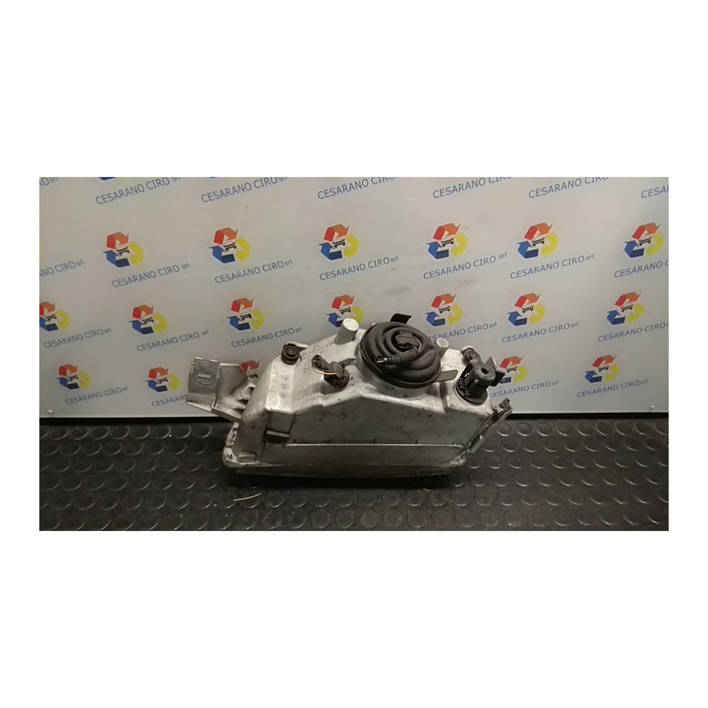 PROIETTORE DX. 126 FIAT PUNTO 1A SERIE (11/93-10/99) 176B2000 46402649