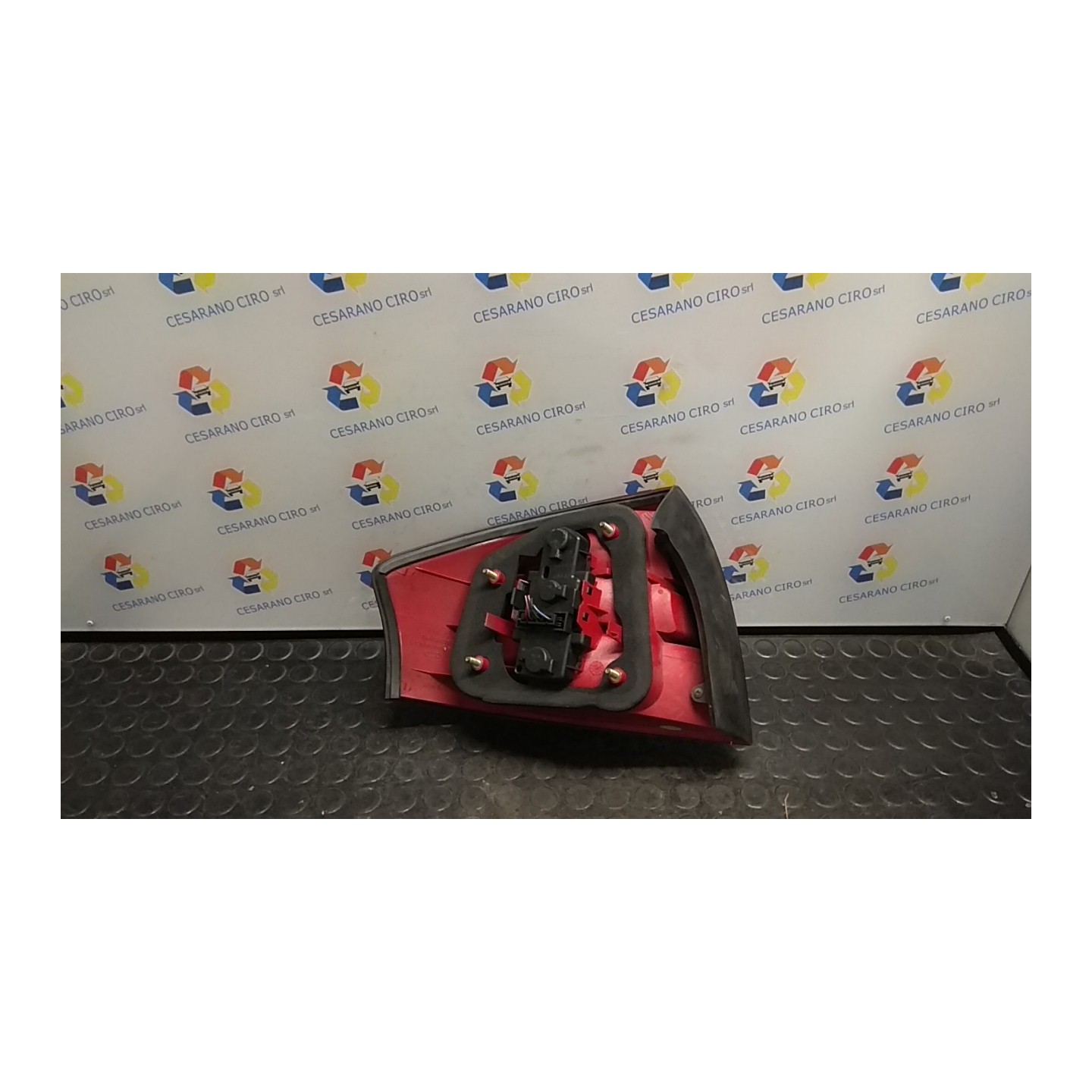 FANALE POST. DX. 013 AUDI A6 (4B) (09/97-12/01) AKN 4B5945096