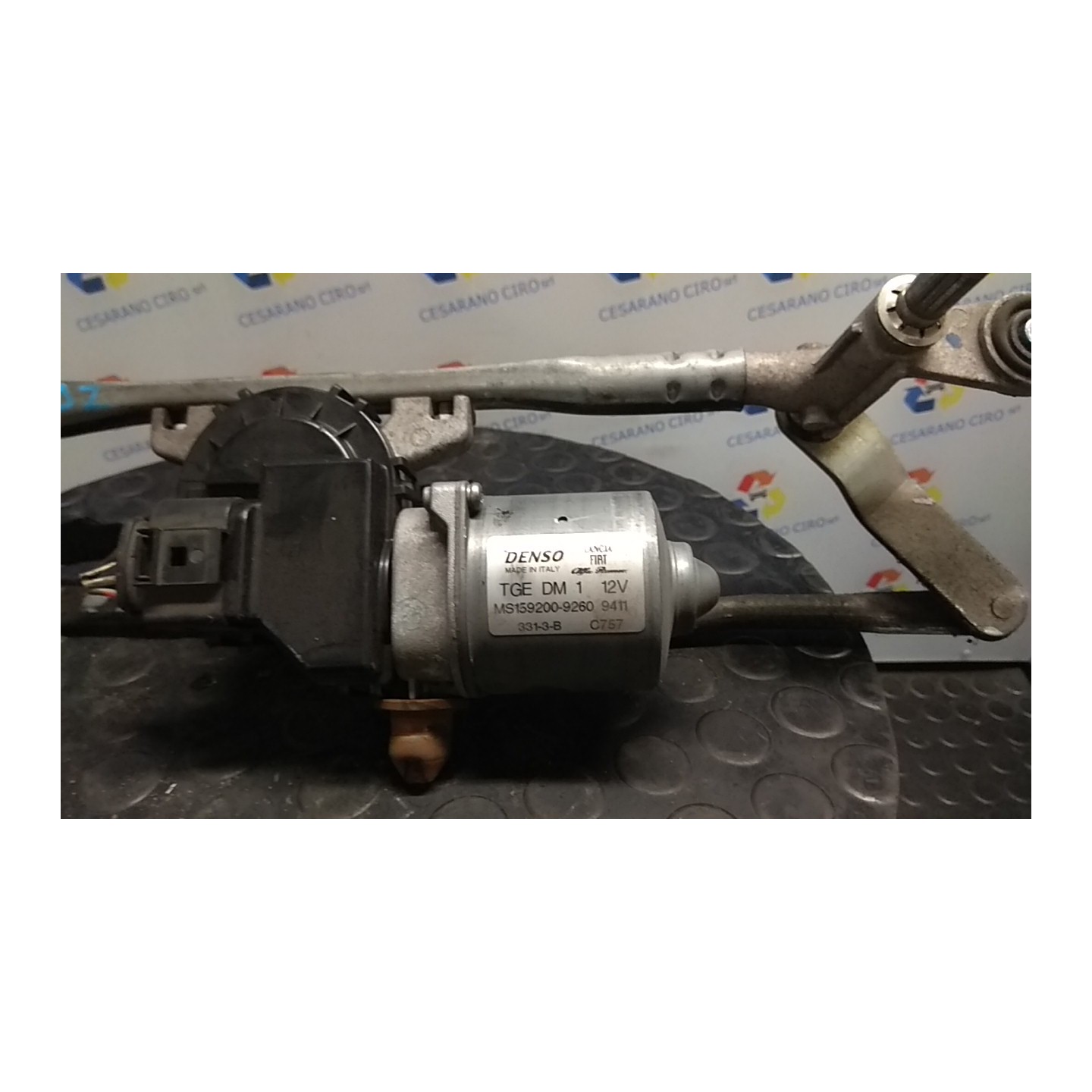 MECCANISMO TERGIPARABREZZA CON MOTORINO 098 FIAT PANDA VAN (33) (06/12-09/18) 199A9000 52024852