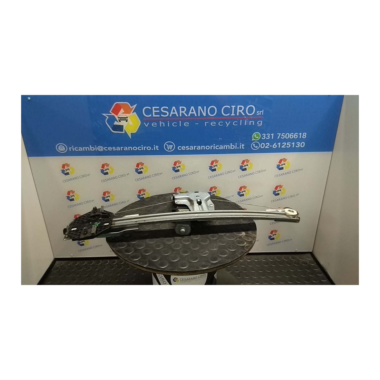 ALZACRISTALLO ELETTR. PORTA ANT. CON MOTORINO DX. 112 DACIA SANDERO 2A SERIE (12/12-) H4BB4 807209299R