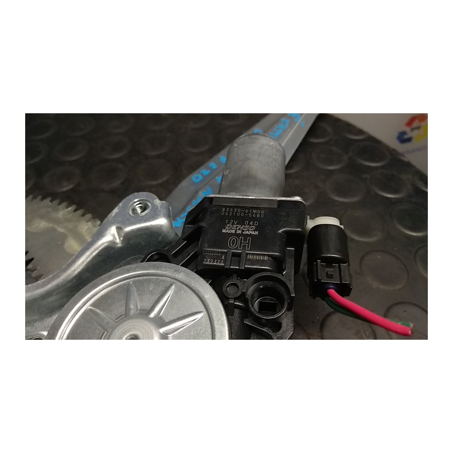 ALZACRISTALLO ELETTR. PORTA POST. CON MOTORINO DX. 020 SUZUKI IGNIS (10/16-) K12D 8350162R10000
