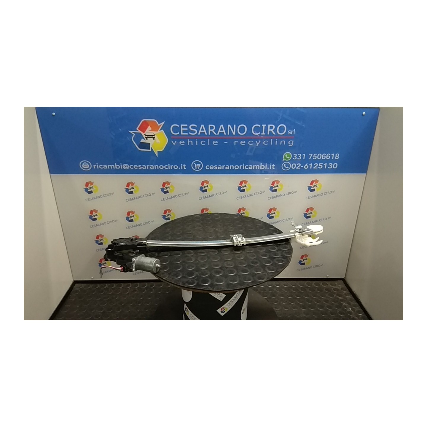 ALZACRISTALLO ELETTR. PORTA ANT. CON MOTORINO SX. 021 SUZUKI IGNIS (10/16-) K12D 8340262R10000