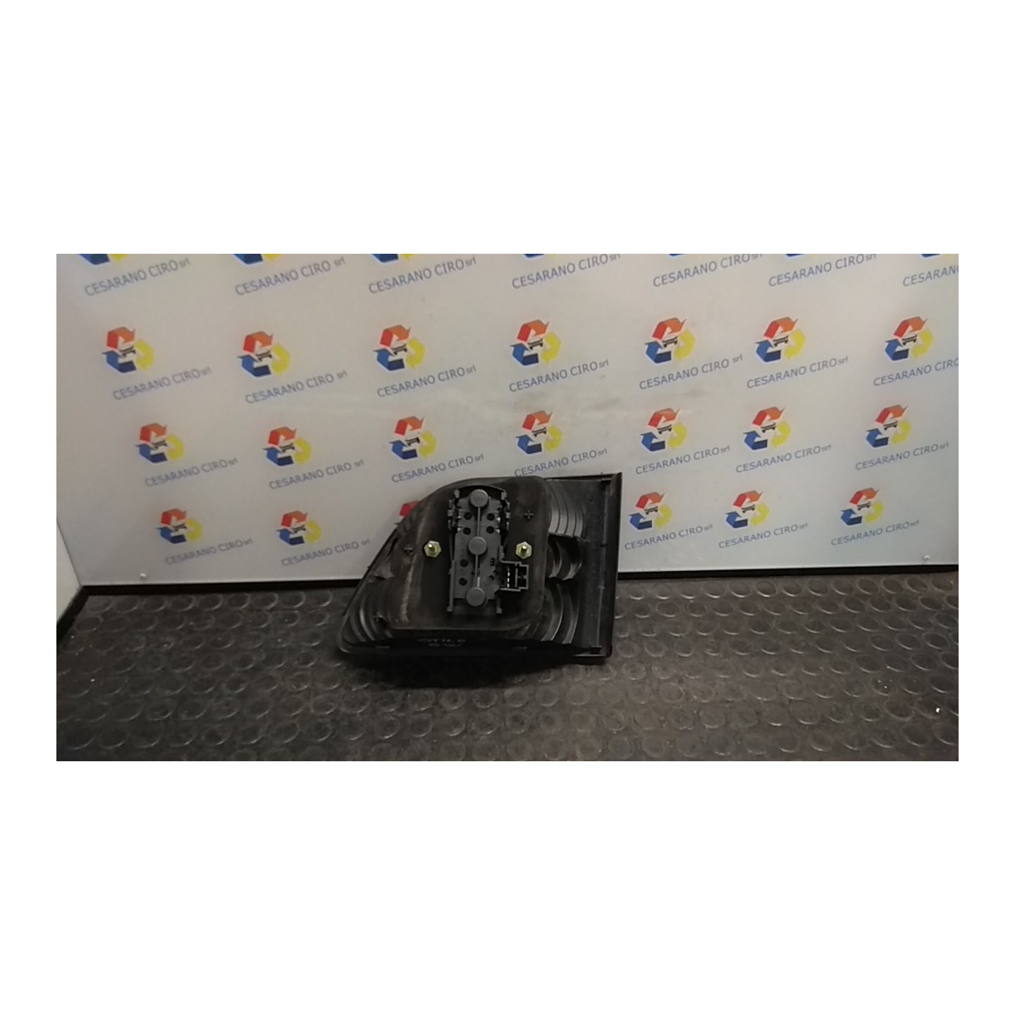 FANALE POST. PARTE INT. SX. 082 FIAT STILO (2C) (09/01-11/03) 192A1000 51717943