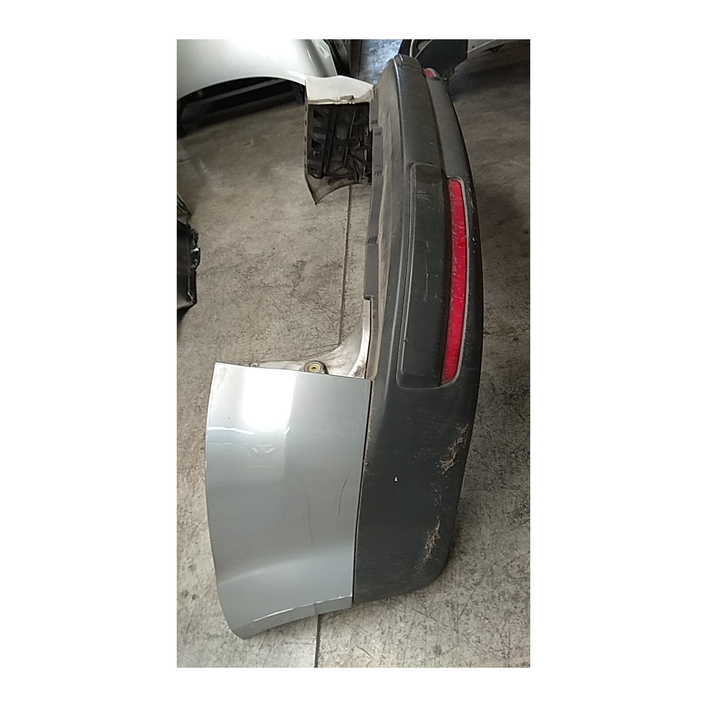 PARAURTI POST. CENTR. 022 FORD GALAXY (CA1) (06/06-) QXWA 1546301