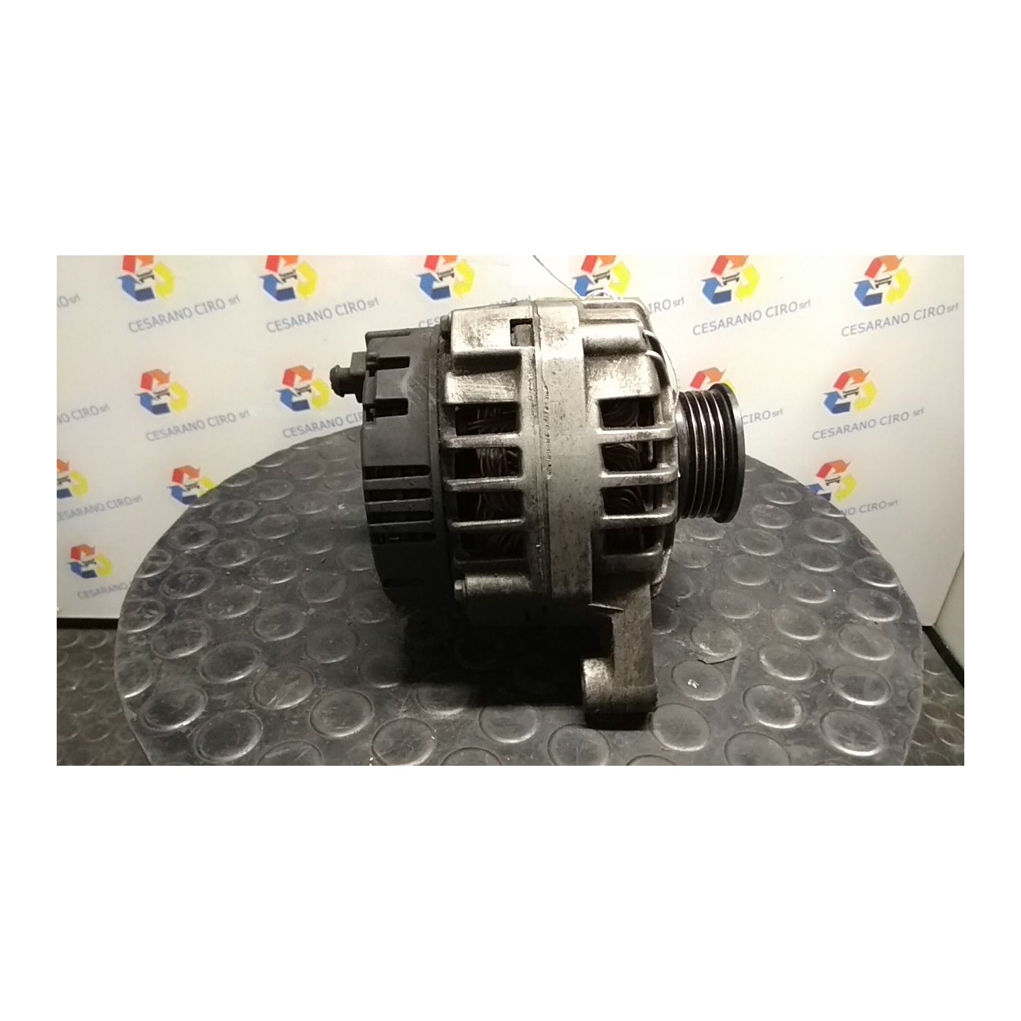 ALTERNATORE 120A/ROTAZ. 024 AUDI A4 (8D) (10/94-12/00) APT 028903018EX