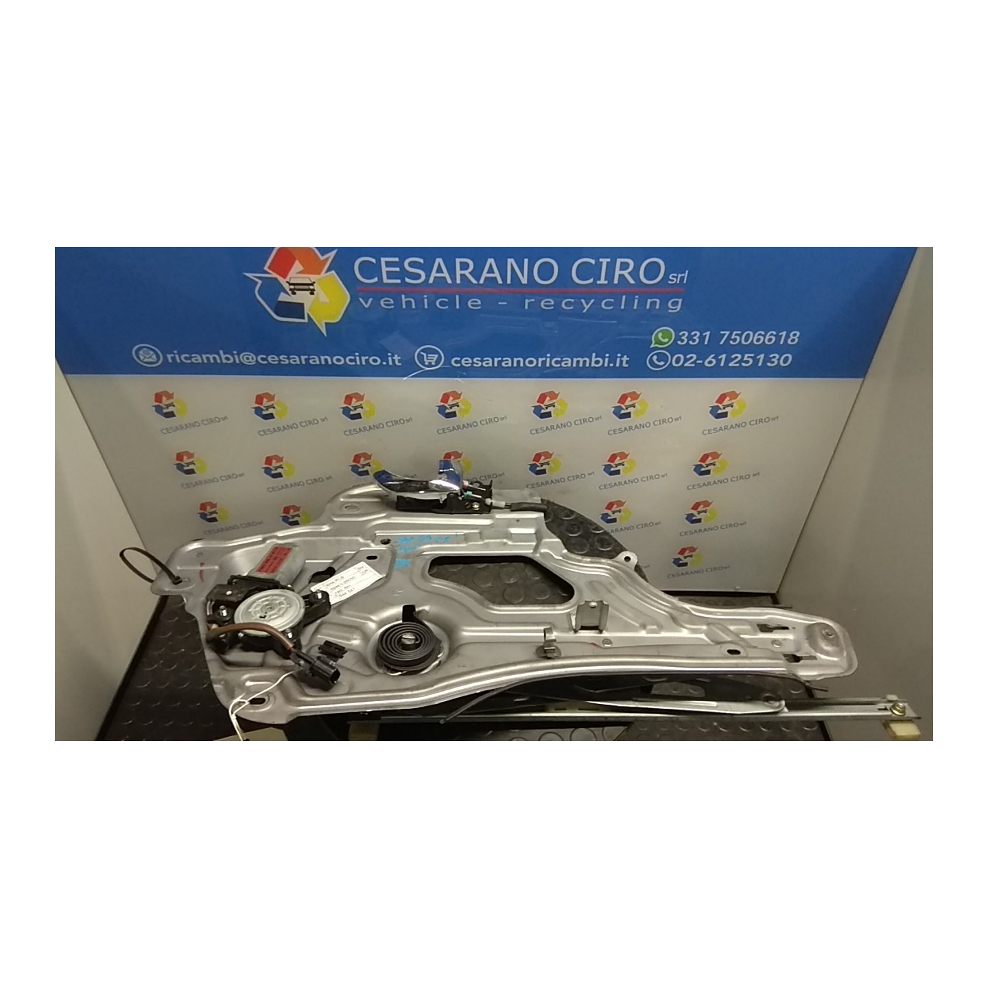 ALZACRISTALLO ELETTR. PORTA ANT. DX. 089 HYUNDAI SANTA FE 1A SERIE (01/01-10/06 D4EA 8240626000