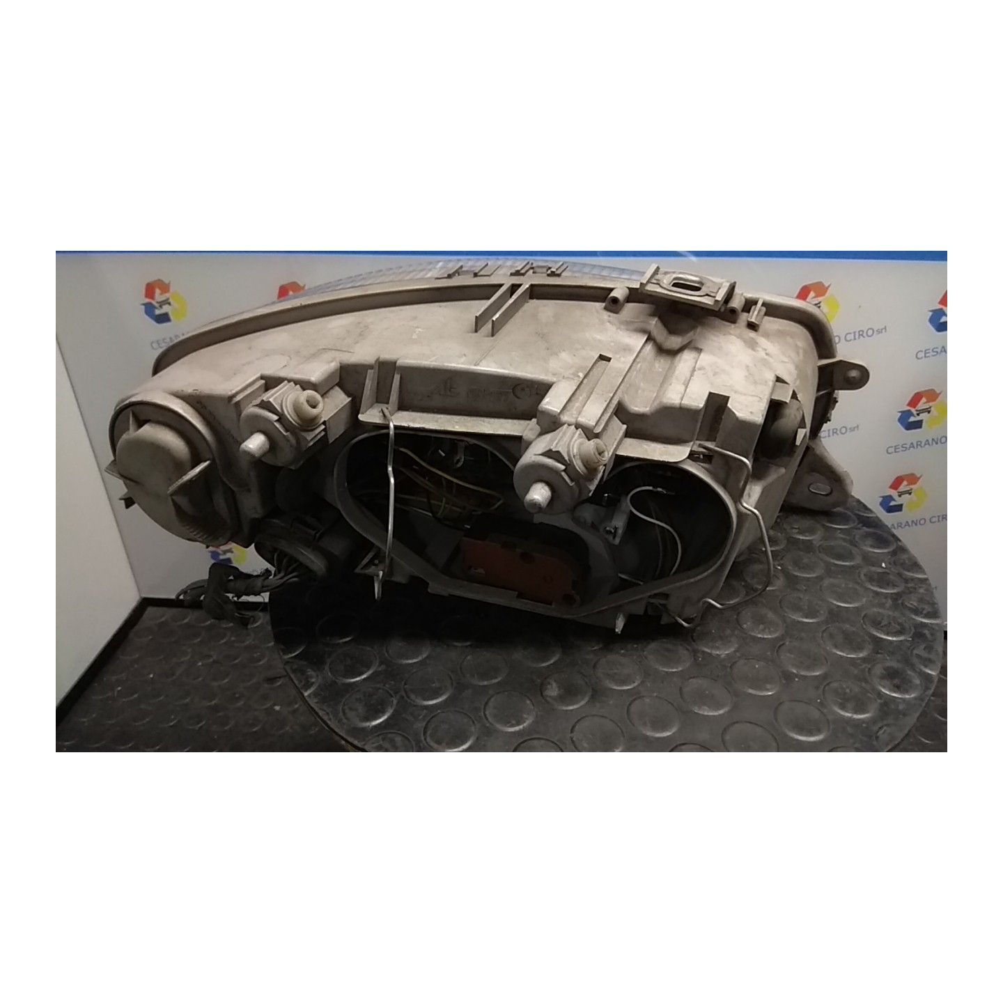PROIETTORE SX. 010 ALFA ROMEO 147 (W8) (08/00-01/06) AR32104 46826196