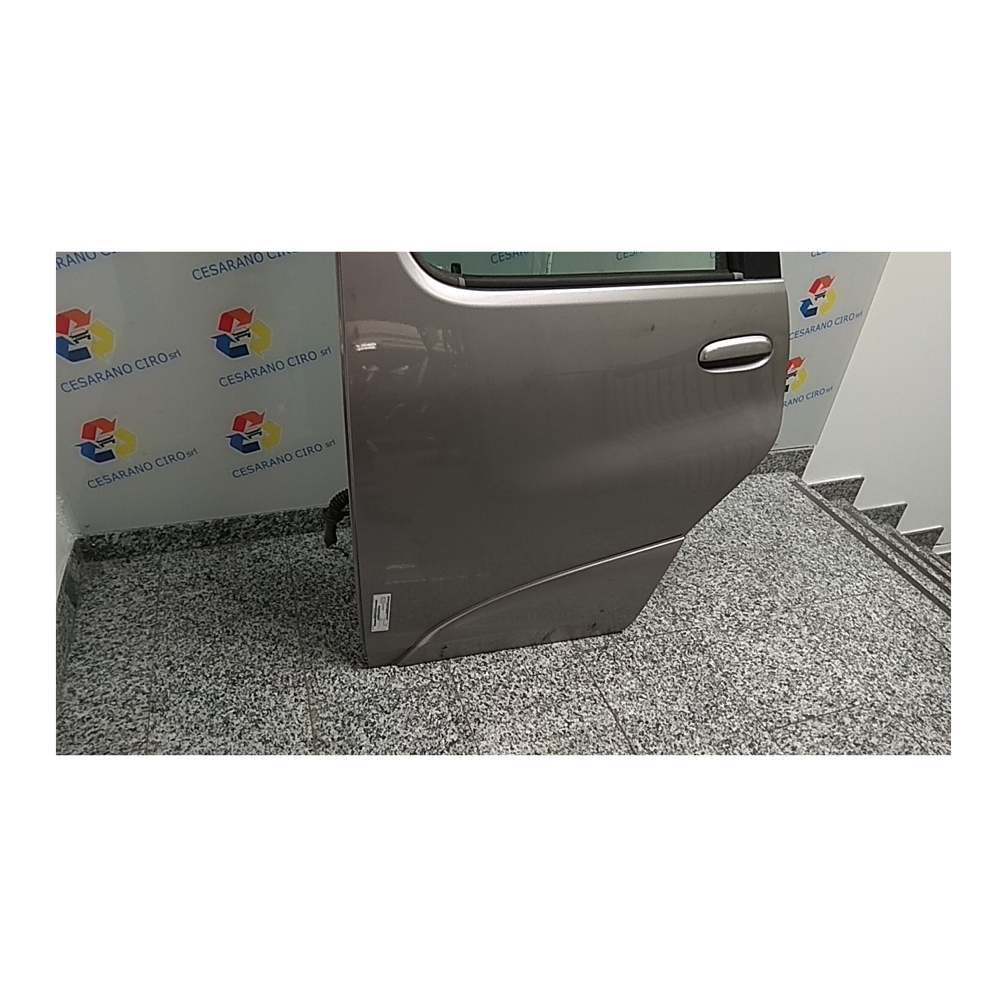 PORTA POST. SX. 023 TOYOTA YARIS VERSO (01/03-06/07) 2NZFE 6700452040